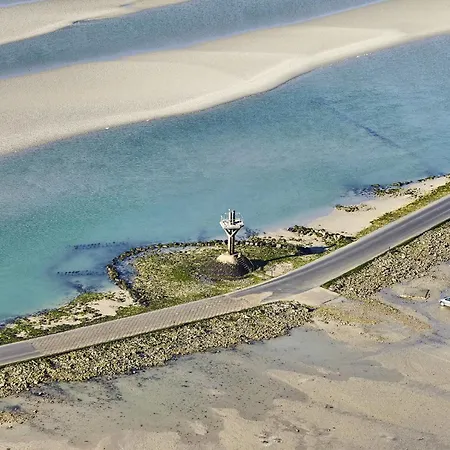 Piscine Chauffee, Jardin, Magnifique Pour 10