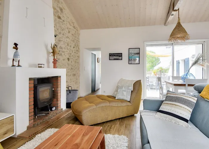 Piscine Chauffee, Jardin, Magnifique Pour 10 La Guérinière